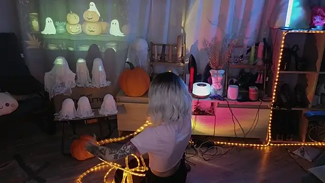 Kerry Kirk online show from 10-23-25, 11:47