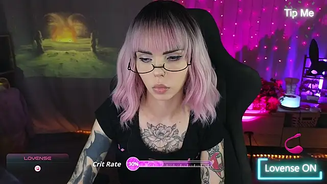 Snapshot of Kerry_Kirk chatting on 03-18-26, 07:48 Kerry Kirk online show from 03-18-26, 07:48