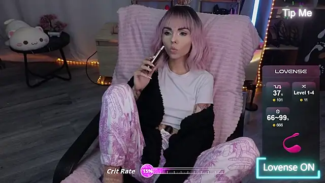 Kerry Kirk online show from 11-07-25, 04:44