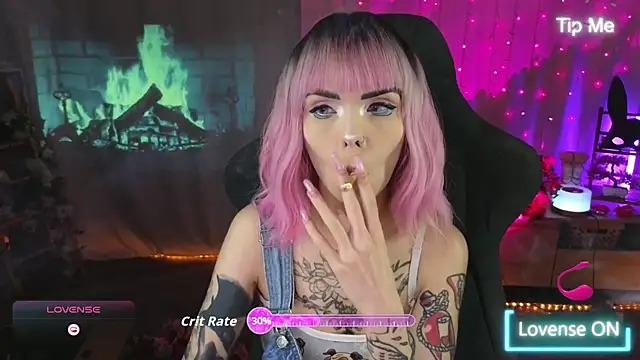 Snapshot of Kerry_Kirk chatting on 03-10-26, 10:36 Kerry Kirk online show from 03-10-26, 10:36