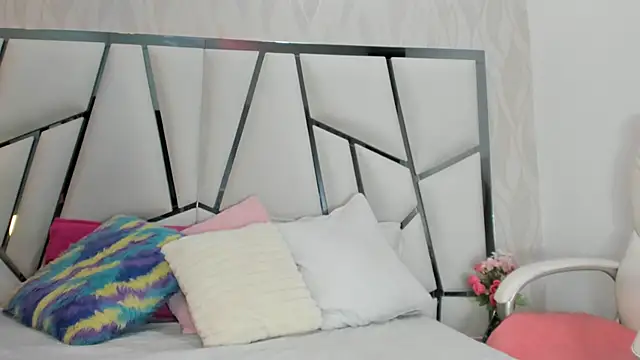  aurora18  online show from 01-14-26, 03:10