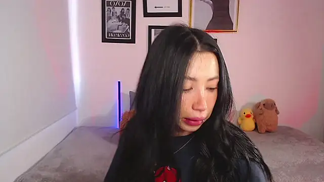 lilyy evanss online show from 03-21-25, 10:06