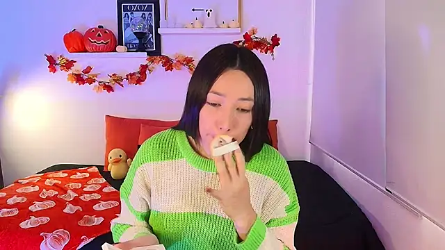 lilyy evanss online show from 11-03-25, 09:51