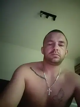 Snapshot of magicSeX4You chatting on 06-09-26, 10:44 magicSeX4You online show from 06-09-26, 10:44