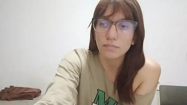 Luna-e-Franco1 online show from 06-27-26, 12:27