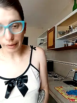 Luna-e-Franco1 online show from 02-28-25, 06:41