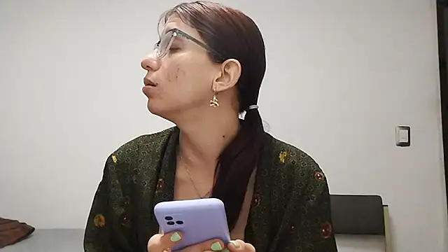 Luna-e-Franco1 online show from 12-17-25, 12:15