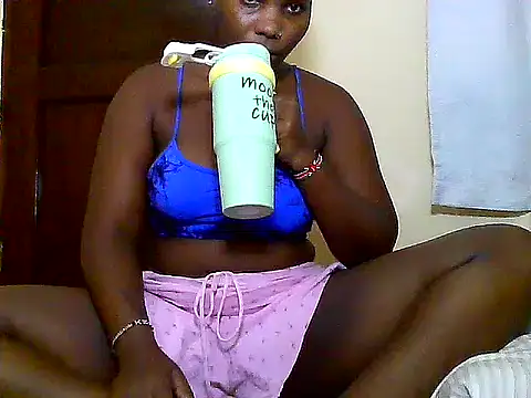 Snapshot of SexyKimberly23 chatting on 05-25-26, 07:12 SexyKimberly23 online show from 05-25-26, 07:12