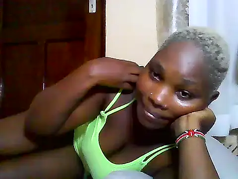 Snapshot of SexyKimberly23 chatting on 04-29-26, 05:55 SexyKimberly23 online show from 04-29-26, 05:55