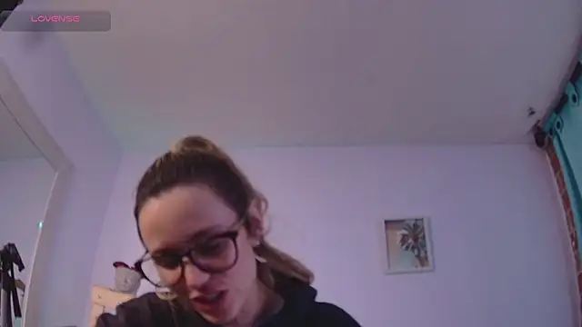Snapshot of Lucy_Princes chatting on 02-26-25, 05:24 Lucy Princes online show from 02-26-25, 05:24