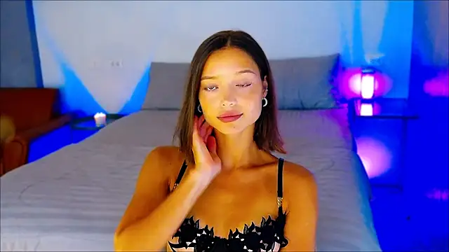 wow Mia online show from 02-06-25, 02:33