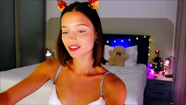 wow Mia online show from 12-21-24, 05:25