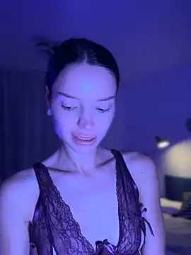 wow Mia online show from 11-11-25, 05:57