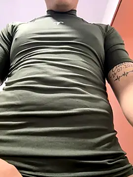 Snapshot of elpollo17 chatting on 11-08-25, 06:39 elpollo17 online show from 11-08-25, 06:39