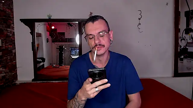 Snapshot of cek_186 chatting on 06-05-26, 05:23 cek 186 online show from 06-05-26, 05:23