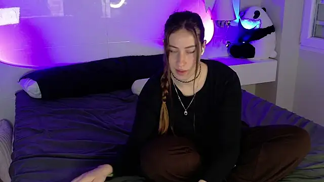 Coco fr online show from 03-12-26, 08:40