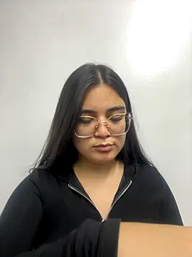 CamilaSofiia online show from 10-22-25, 07:57