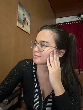 CamilaSofiia online show from 04-07-26, 11:06