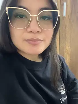 CamilaSofiia online show from 10-06-25, 08:42