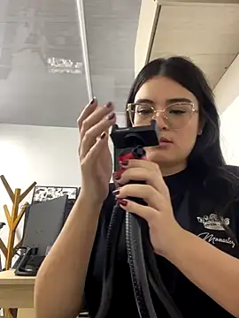 CamilaSofiia online show from 10-05-25, 04:42