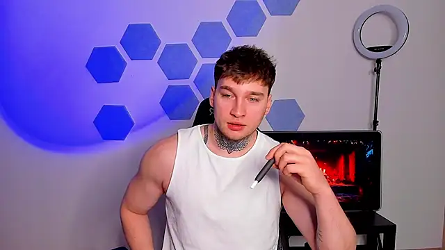 Snapshot of Chris_Tyson chatting on 02-20-26, 07:10 Chris Tyson online show from 02-20-26, 07:10