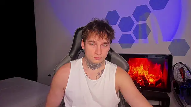 Chris Tyson online show from 10-16-25, 07:33