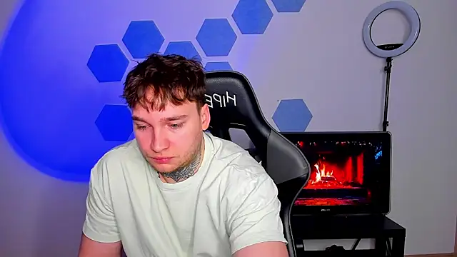 Snapshot of Chris_Tyson chatting on 02-21-26, 06:26 Chris Tyson online show from 02-21-26, 06:26