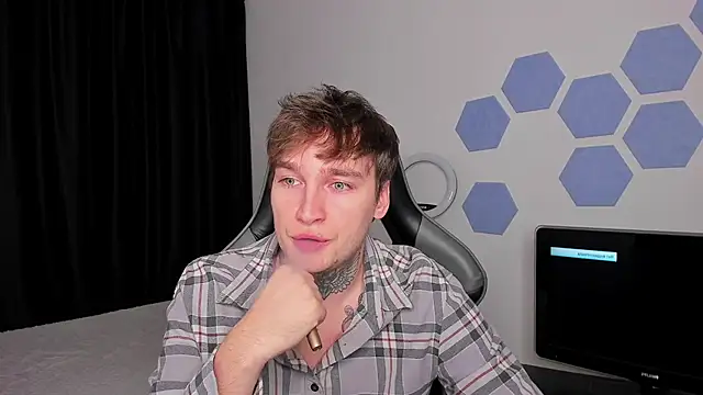 Chris Tyson online show from 10-18-25, 12:34