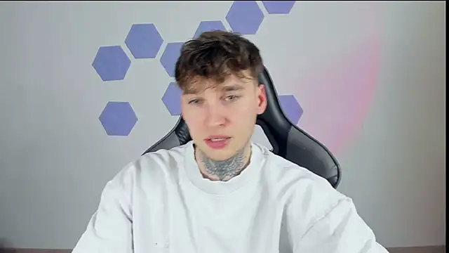 Chris Tyson online show from 02-26-25, 09:20