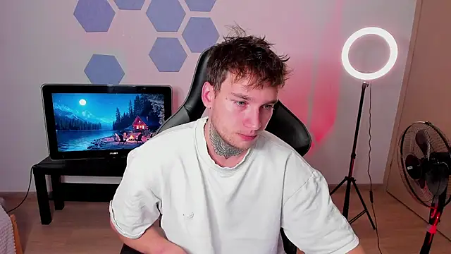 Chris Tyson online show from 09-08-25, 09:25