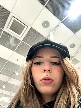 LoraaDoll online show from 11-13-25, 03:38