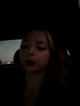 Snapshot of LoraaDoll chatting on 10-09-25, 03:23 LoraaDoll online show from 10-09-25, 03:23