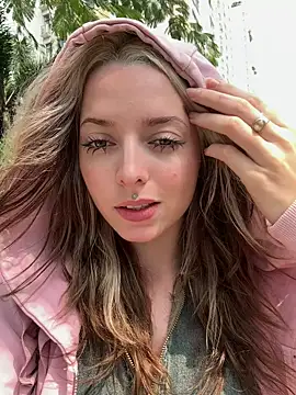 LoraaDoll online show from 01-12-26, 05:25