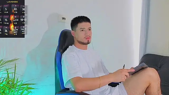 EdwardRoss  online show from 03-05-26, 09:22