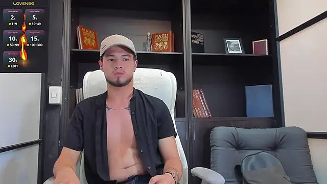 EdwardRoss  online show from 03-02-25, 01:37