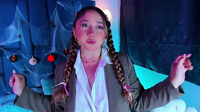 Cherryyquen online show from 10-10-25, 08:31