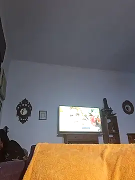 Snapshot of LYZBORNHD chatting on 10-14-25, 09:36 LYZBORNHD online show from 10-14-25, 09:36