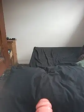 Snapshot of LYZBORNHD chatting on 03-12-25, 09:24 LYZBORNHD online show from 03-12-25, 09:24