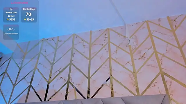 Arianabromw online show from 02-10-25, 10:19