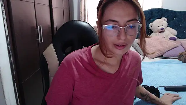 Kate lorens9 online show from 11-29-25, 02:06