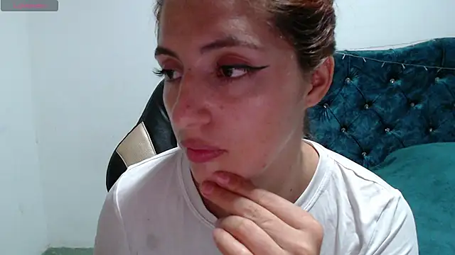 Snapshot of Kate_lorens9 chatting on 03-11-25, 11:47 Kate lorens9 online show from 03-11-25, 11:47