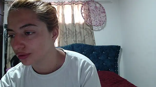 Snapshot of Kate_lorens9 chatting on 09-22-25, 12:22 Kate lorens9 online show from 09-22-25, 12:22