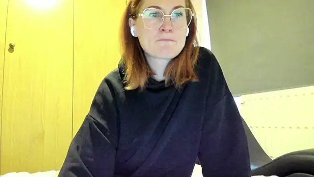 Snapshot of Sheandhim23 chatting on 03-15-25, 09:19 Sheandhim23 online show from 03-15-25, 09:19