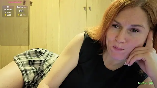 Sheandhim23 online show from 02-25-26, 01:11