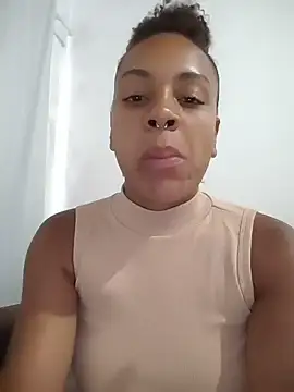 Julia Pretinha online show from 01-12-26, 01:29