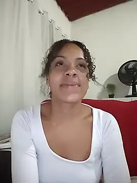 Julia Pretinha online show from 11-01-25, 12:50