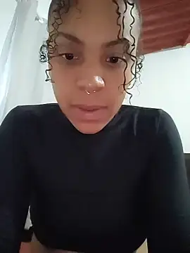 Julia Pretinha online show from 11-25-25, 12:16