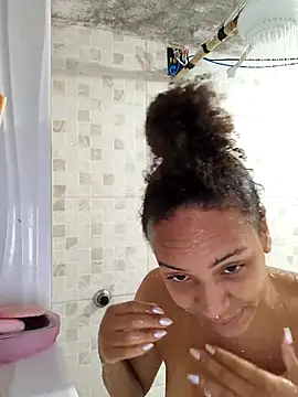 Julia Pretinha online show from 02-15-26, 09:58