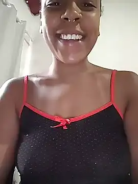 Julia Pretinha online show from 01-13-26, 01:37