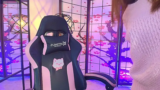 Fluffy Bubble21 online show from 03-05-26, 04:20